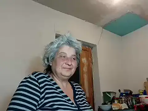 Snapshot of ExquisiteMature chatting on 03/06/25, 11:42 ExquisiteMature online show from 03/06/25, 11:42