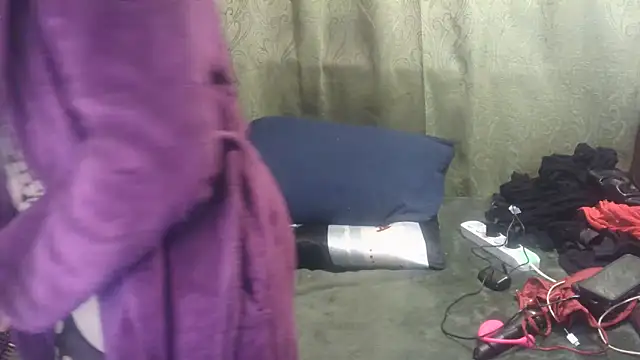 Snapshot of IngaQAce chatting on 03/15/25, 01:41 IngaQAce online show from 03/15/25, 01:41