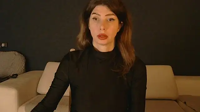 WhiteQueen888 online show from 12/18/25, 09:54