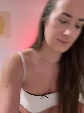 EllaMae online show from 01/12/25, 07:21