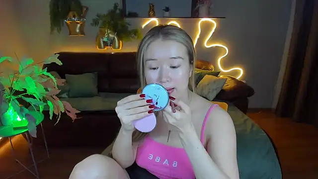 PollyOcean online show from 02/01/25, 09:54