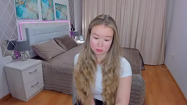 PollyOcean online show from 02/12/25, 10:35