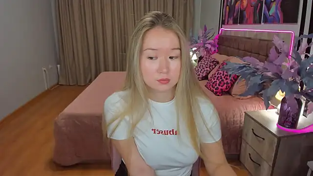 PollyOcean online show from 11/07/25, 09:42