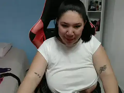Snapshot of megan_slut1 chatting on 09/23/25, 10:02 megan slut1 online show from 09/23/25, 10:02