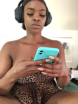 LuciousLips96 online show from 02/27/25, 09:32