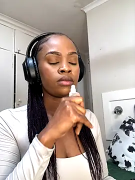 LuciousLips96 online show from 09/20/25, 09:54