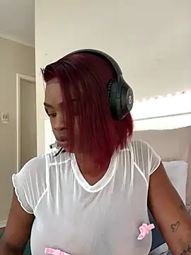 LuciousLips96 online show from 12/03/25, 08:56