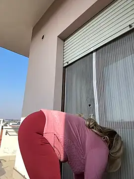 x elena x online show from 02/20/25, 12:25