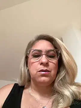 x elena x online show from 02/24/25, 09:00