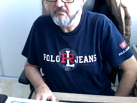 steb06 online show from 12/18/25, 02:56