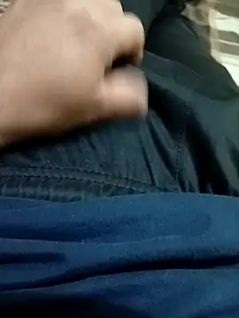 Snapshot of CDaviDiazj chatting on 10/05/25, 03:38 CDaviDiazj online show from 10/05/25, 03:38