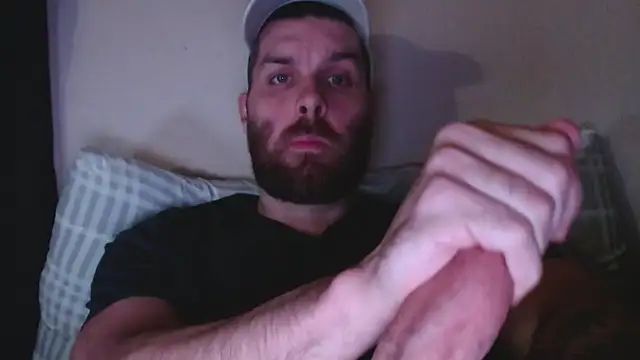 Snapshot of florida0217 chatting on 12/19/24, 05:18 florida0217 online show from 12/19/24, 05:18