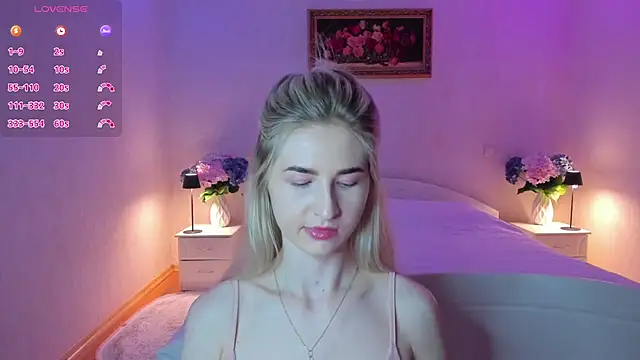 AnnaCarrera online show from 07/13/26, 08:22