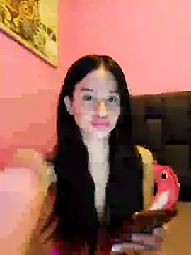 Snapshot of secretgreisy_ chatting on 12/18/24, 10:40 secretgreisy  online show from 12/18/24, 10:40