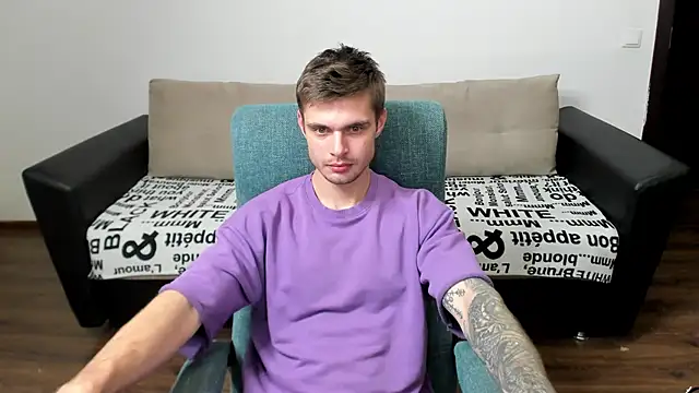 Snapshot of maks_wolfis chatting on 12/15/24, 04:29 maks wolfis online show from 12/15/24, 04:29