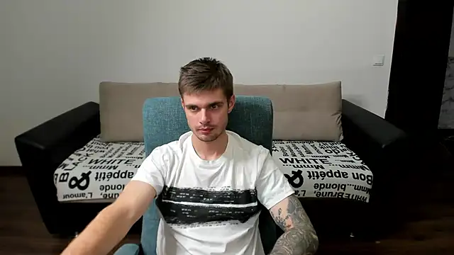 Snapshot of maks_wolfis chatting on 12/17/24, 10:43 maks wolfis online show from 12/17/24, 10:43