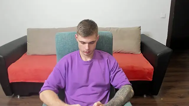 Snapshot of maks_wolfis chatting on 01/25/25, 11:22 maks wolfis online show from 01/25/25, 11:22