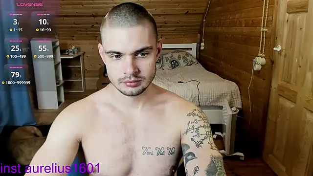 Snapshot of maks_wolfis chatting on 10/17/25, 11:02 maks wolfis online show from 10/17/25, 11:02