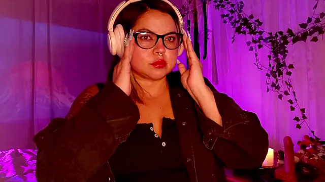 Satyn doll online show from 12/16/24, 12:15