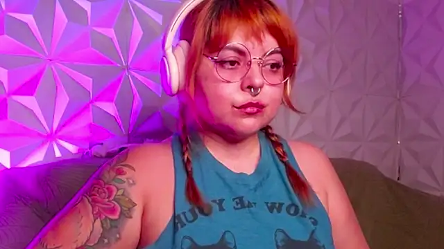 Satyn doll online show from 09/19/25, 11:27