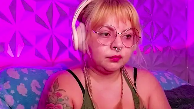 Satyn doll online show from 10/05/25, 10:18