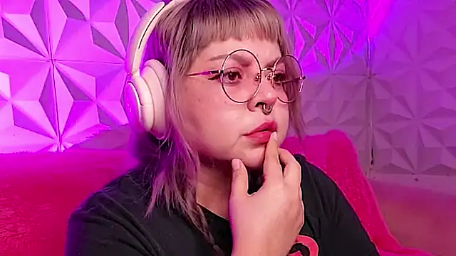 Satyn doll online show from 11/08/25, 10:30