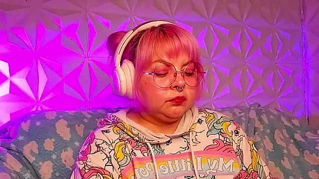 Satyn doll online show from 02/19/26, 01:12