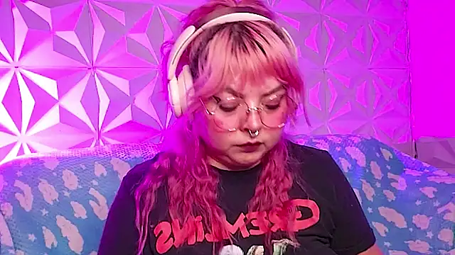 Satyn doll online show from 03/01/26, 12:01