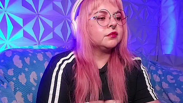 Satyn doll online show from 04/12/26, 12:15