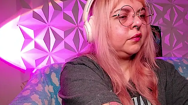 Satyn doll online show from 04/20/26, 11:06