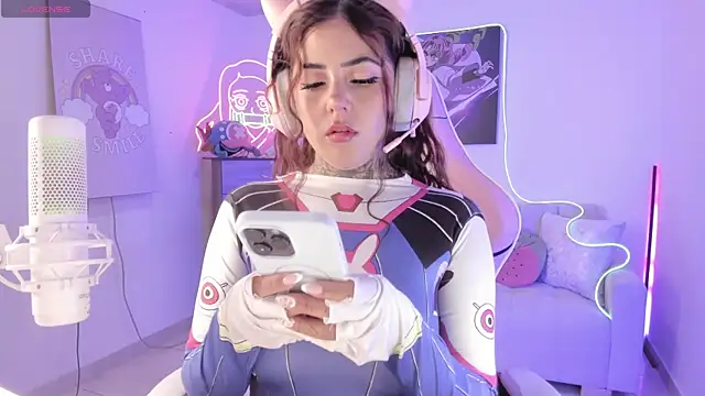 cute catlyn online show from 11/27/25, 04:53