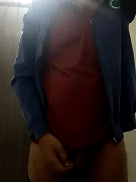 Snapshot of indianguy21 chatting on 12/11/24, 06:20 indianguy21 online show from 12/11/24, 06:20