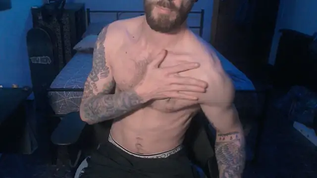 Snapshot of SexxxyLouis chatting on 01/26/25, 02:19 SexxxyLouis online show from 01/26/25, 02:19