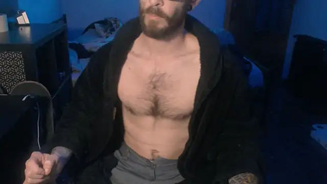 Snapshot of SexxxyLouis chatting on 01/31/25, 08:32 SexxxyLouis online show from 01/31/25, 08:32