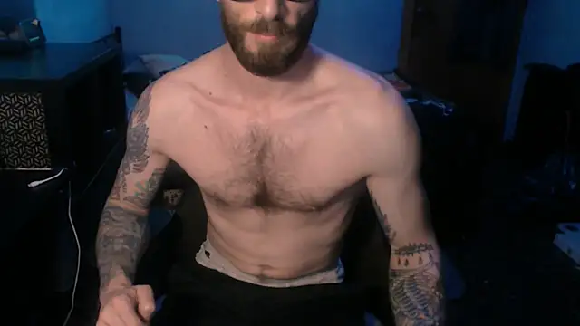 Snapshot of SexxxyLouis chatting on 02/06/25, 08:23 SexxxyLouis online show from 02/06/25, 08:23