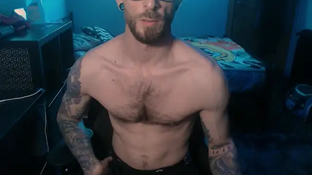 Snapshot of SexxxyLouis chatting on 02/20/25, 06:35 SexxxyLouis online show from 02/20/25, 06:35