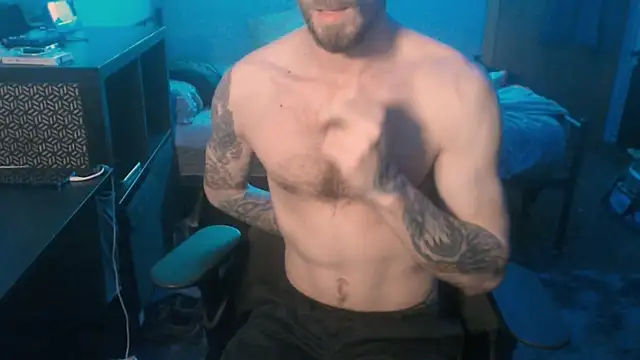 Snapshot of SexxxyLouis chatting on 02/25/25, 09:57 SexxxyLouis online show from 02/25/25, 09:57