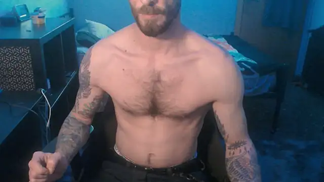 Snapshot of SexxxyLouis chatting on 03/01/25, 03:05 SexxxyLouis online show from 03/01/25, 03:05