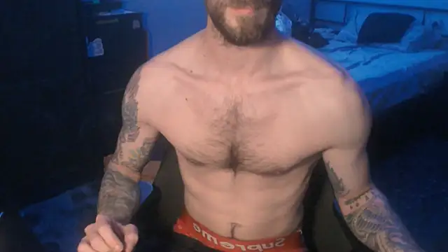 Snapshot of SexxxyLouis chatting on 03/17/25, 08:40 SexxxyLouis online show from 03/17/25, 08:40