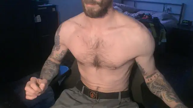 Snapshot of SexxxyLouis chatting on 03/20/25, 01:26 SexxxyLouis online show from 03/20/25, 01:26