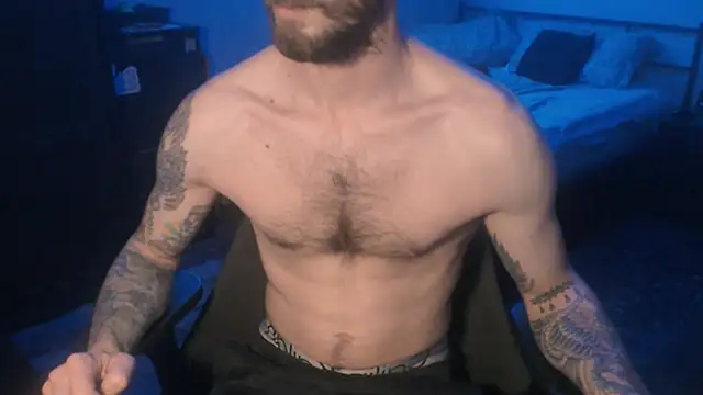 Snapshot of SexxxyLouis chatting on 03/22/25, 08:59 SexxxyLouis online show from 03/22/25, 08:59