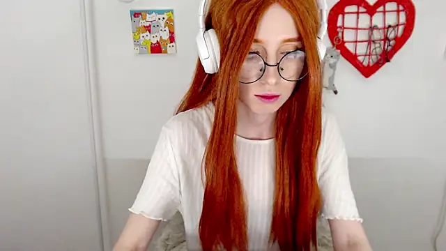  Hanna Moon  online show from 07/05/26, 12:45