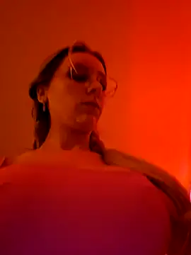 Snapshot of LilyOrion chatting on 12/05/24, 07:38 LilyOrion online show from 12/05/24, 07:38