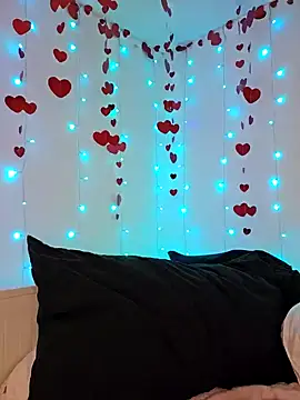 LilyOrion online show from 02/21/25, 07:10