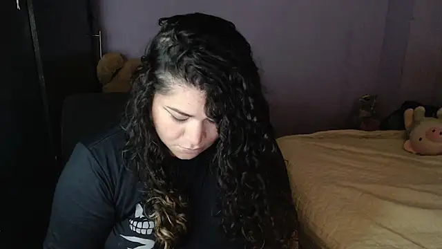 Snapshot of ANGELIQUE_KLANE chatting on 01/12/25, 06:17 ANGELIQUE KLANE online show from 01/12/25, 06:17