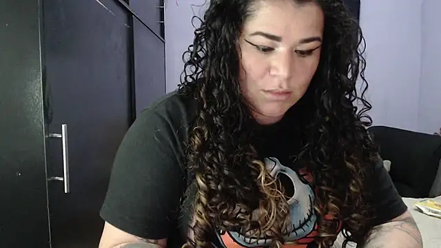 Snapshot of ANGELIQUE_KLANE chatting on 01/31/25, 01:54 ANGELIQUE KLANE online show from 01/31/25, 01:54