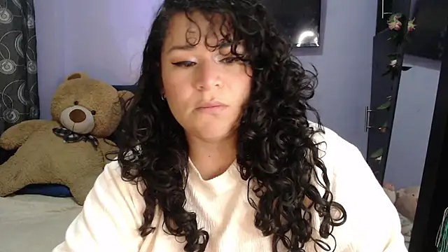 ANGELIQUE KLANE online show from 05/05/26, 10:29