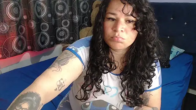 ANGELIQUE KLANE online show from 05/21/26, 04:03