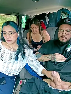 Snapshot of sgmr chatting on 11/08/25, 02:28 sgmr online show from 11/08/25, 02:28