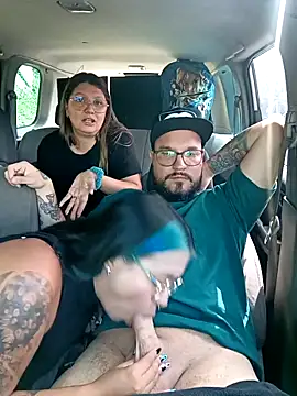 Snapshot of sgmr chatting on 11/12/25, 02:39 sgmr online show from 11/12/25, 02:39